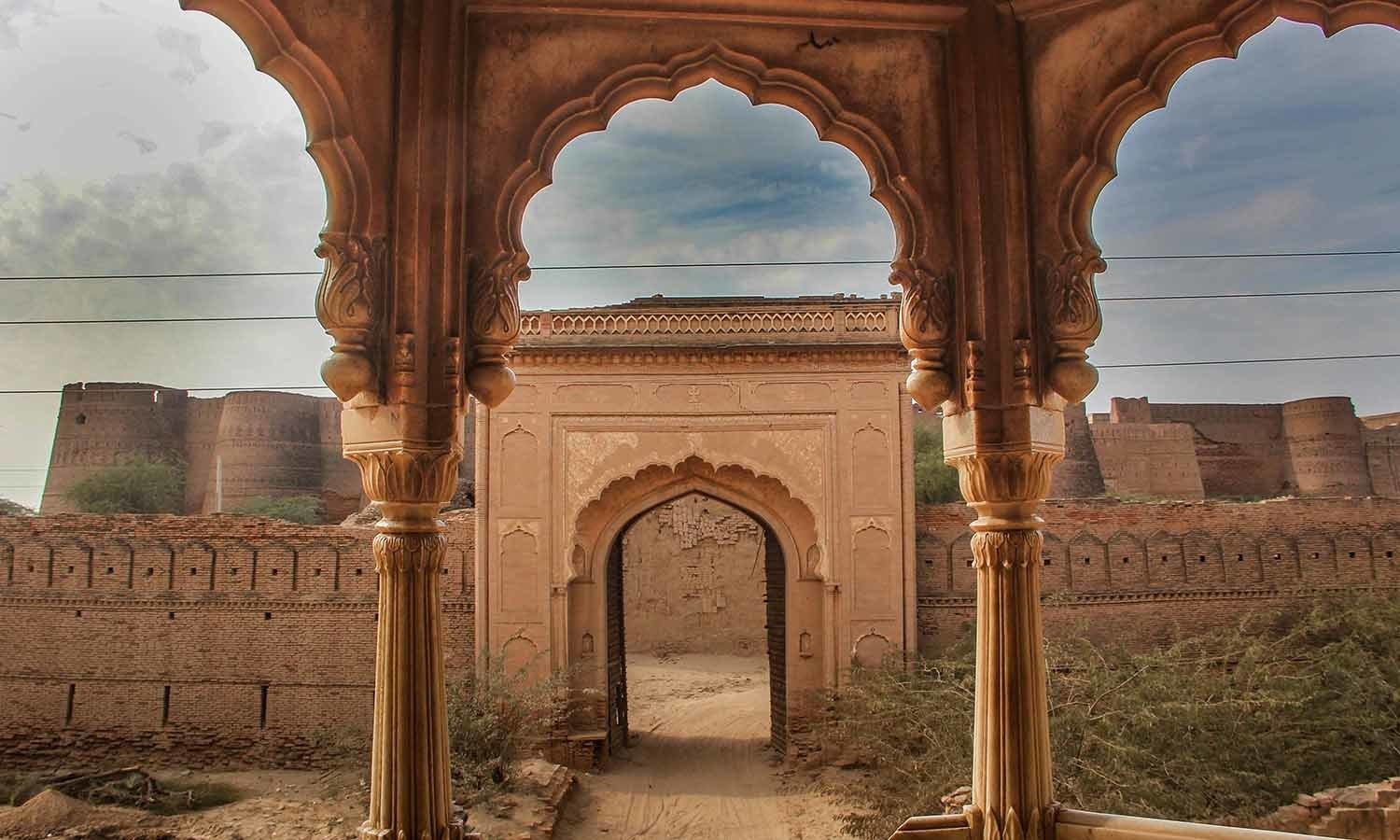 Derawar Fort Image 4